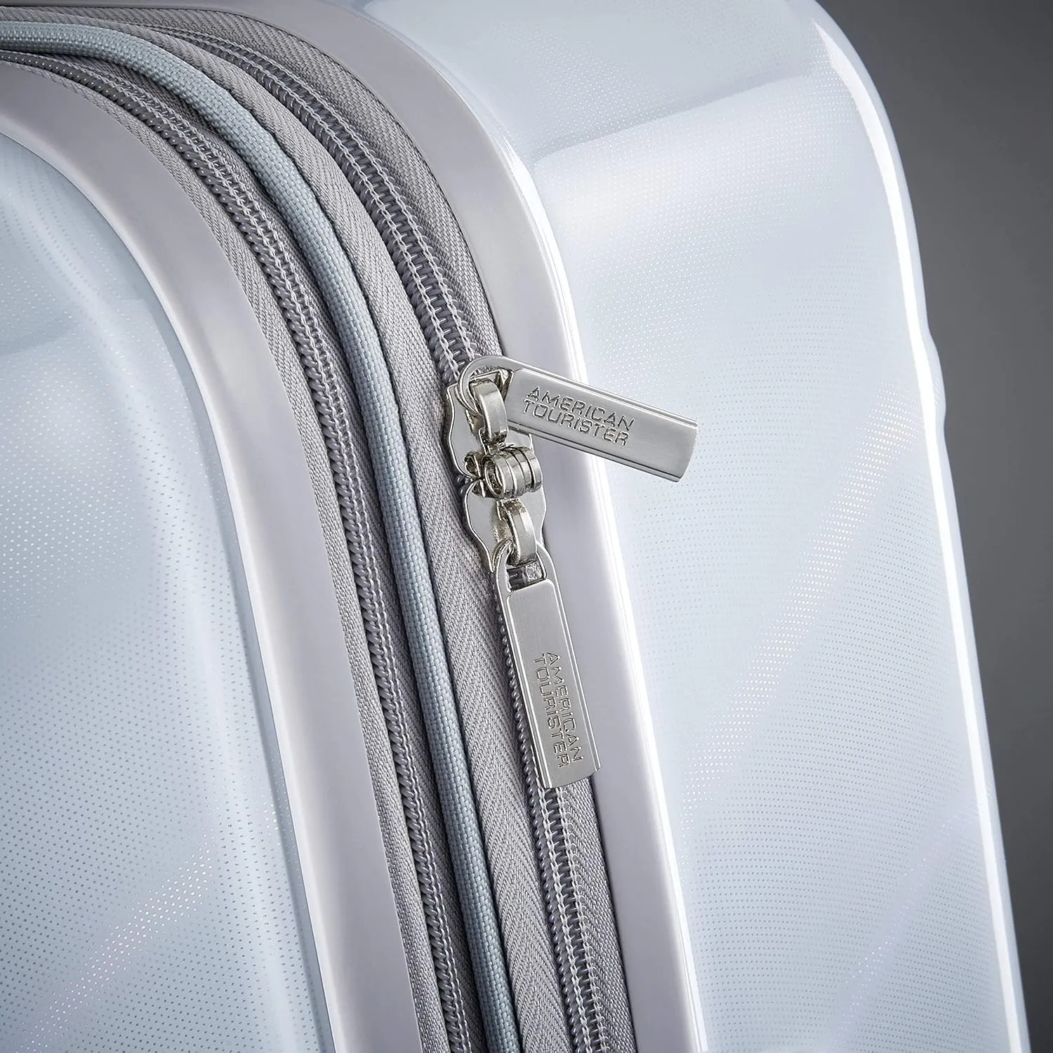 American Tourister Moonlight Hardside Expandable Luggage with Spinner Wheels, Iridescent White, 3-Piece Set (21/24/28)