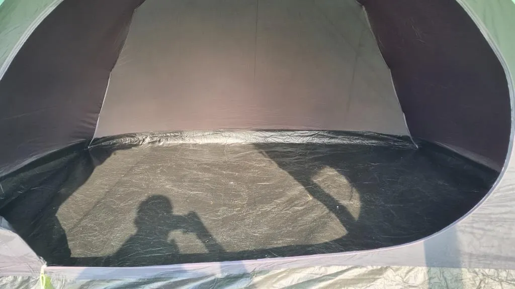 Eurohike Cairns 4 DLX Blackout Tent