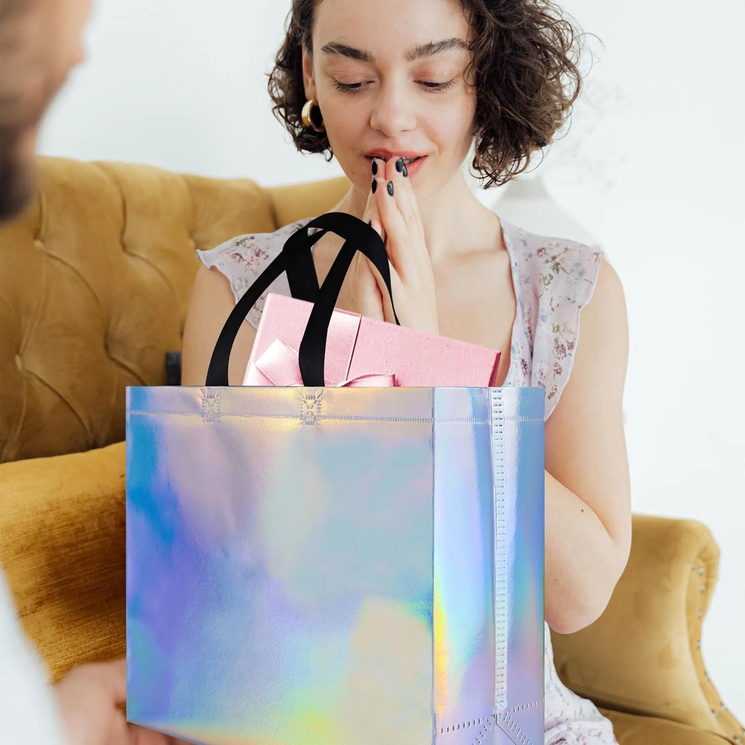 Glossy Iridescent Gift Bags 15 Pcs, 12.6x4.7x11 In Non-woven Reusable Goodie Bags Bulk, with Black Handles & Sturdy Base, Christmas Gift Bags for Birthday, Wedding, Easter, Holiday Party