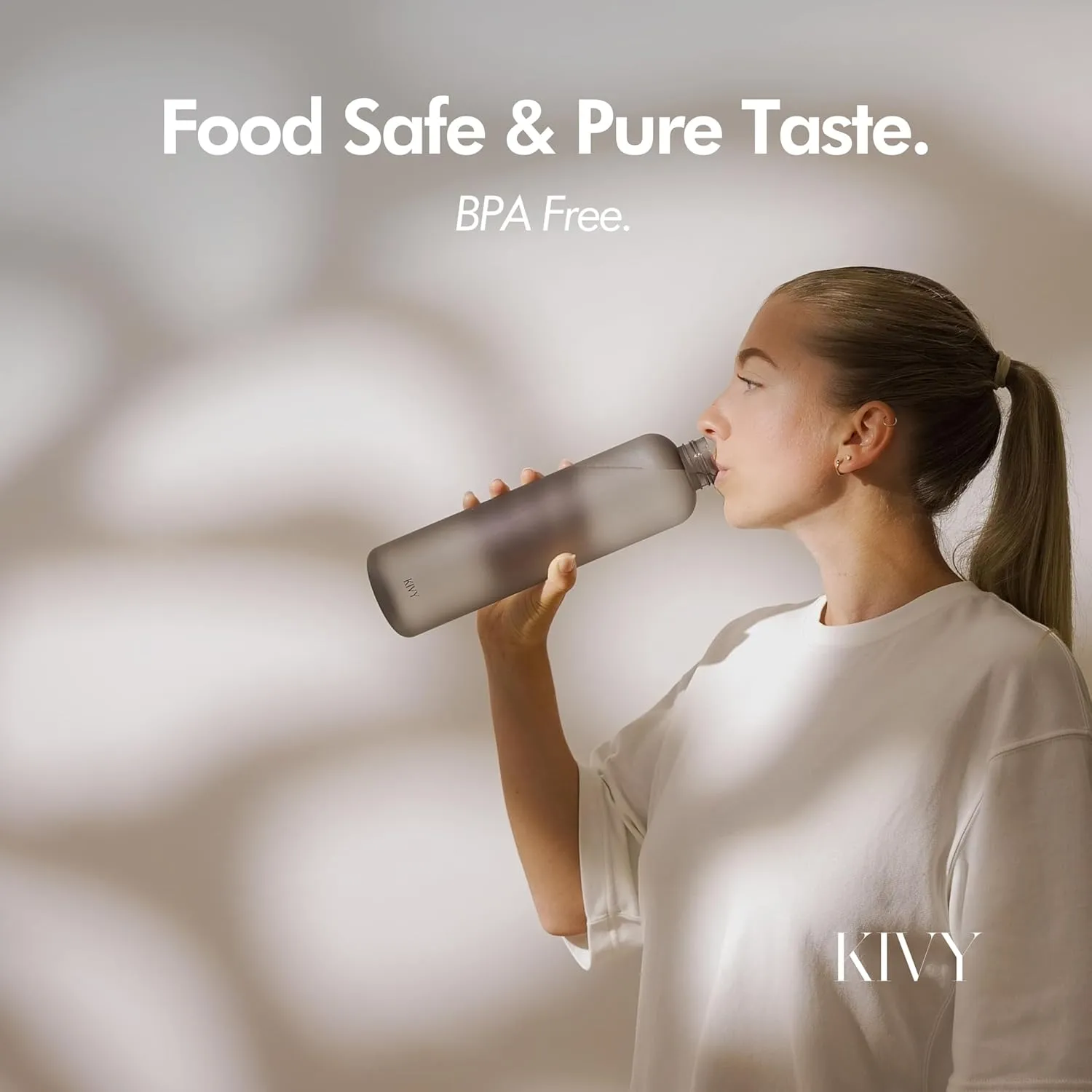KIVY Slim Water Bottle 32oz [Lightweight & Shatterproof] Fits Backpack & Cupholder for Travel, Sports, School, Gym - Dark green water bottle no straw - Gym water bottle screw top - Dishwasher Safe