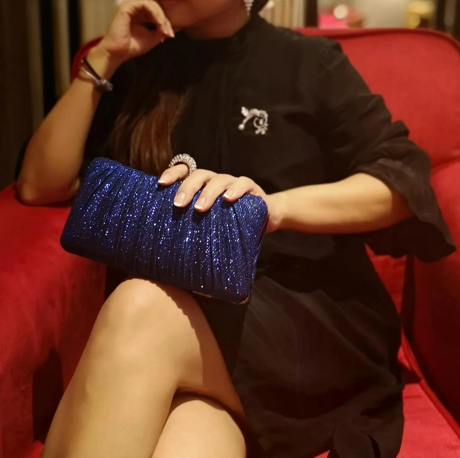 Womens Golden Glitter Clutch Purse Pleated Evening Bag for Bridal Wedding Party with Rhinestone Ring